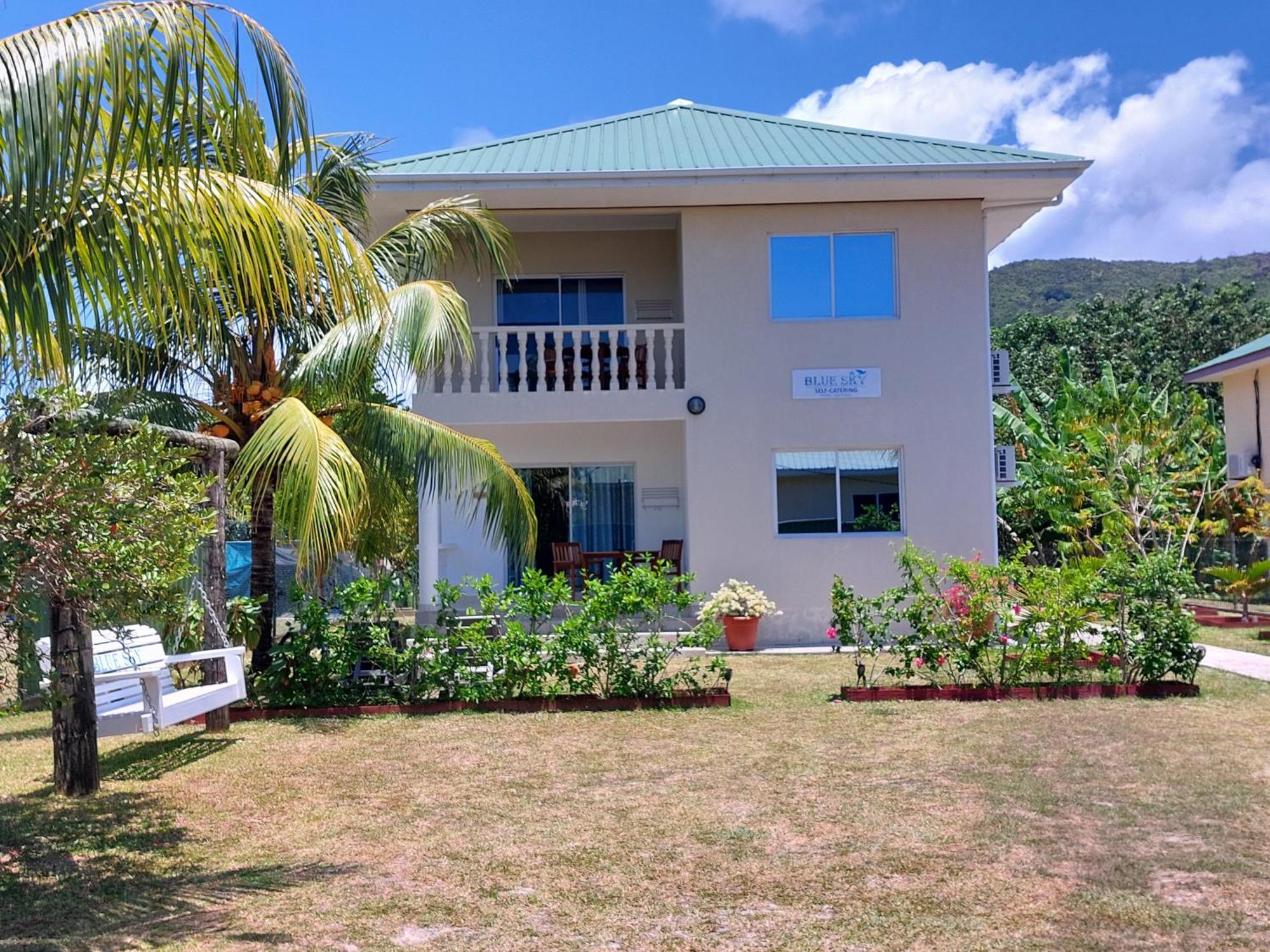 Apartamento Blue Sky Self Catering Grand Anse  Exterior foto